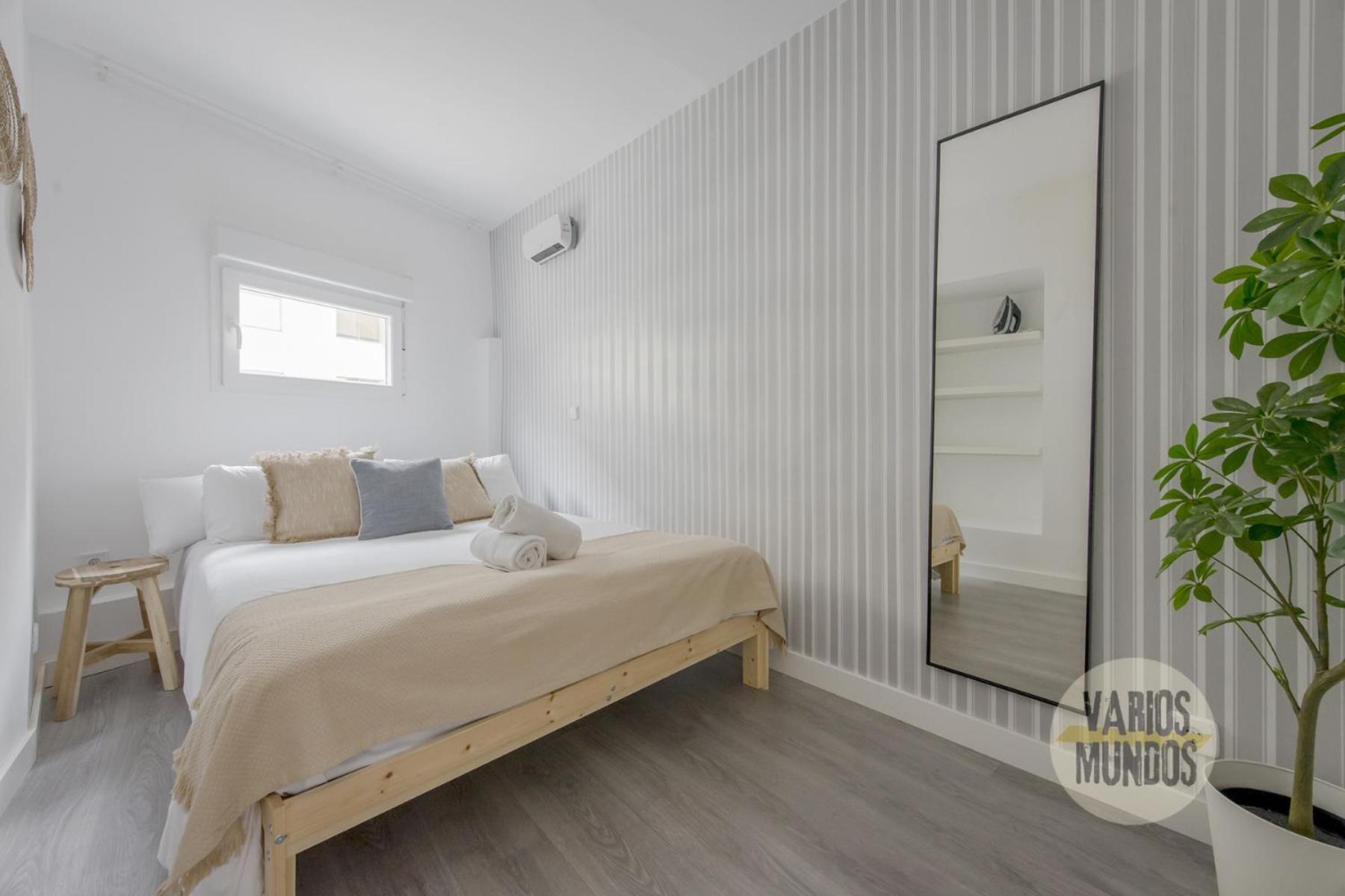 Atico Calle Silva Para 3Pax Con Terraza Esquina Con Gran Via E2 Мадрид Экстерьер фото